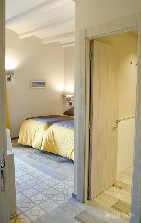 Hostal 1888 Джиронея Екстериор снимка